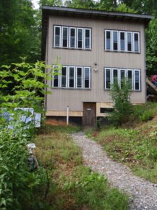 Shangri-Laundry Location
